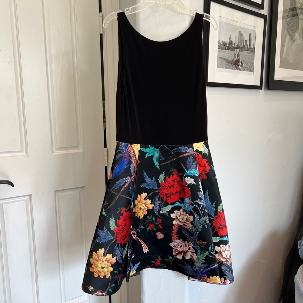 Alice and Olivia Dress Size 4 - Picture 7 of 9